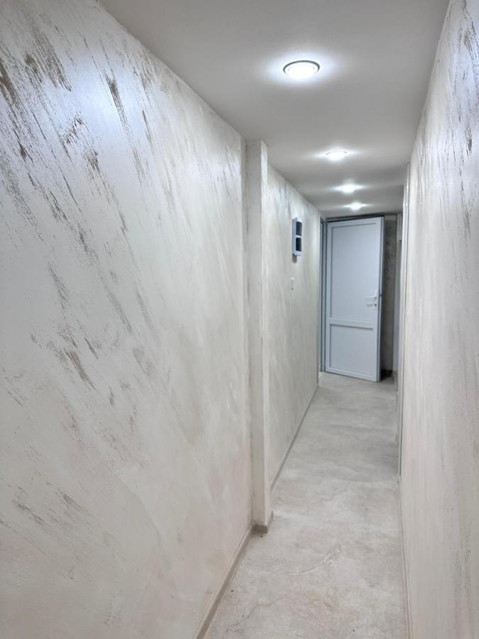 יירבאן Mandarin Hotel מראה חיצוני תמונה