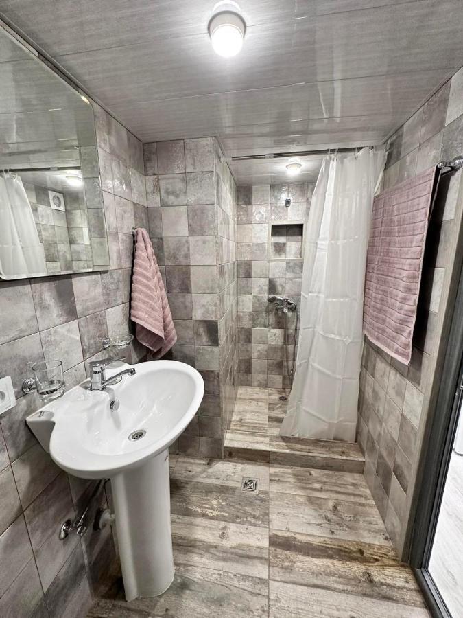 יירבאן Mandarin Hotel מראה חיצוני תמונה